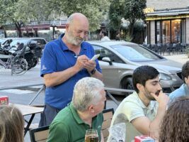 Paco Garnés, el último romántico de la hostelería sevillana, se despide de El Tremendo - Gastronomía y Moda