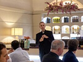 Bodegas Mezquita transforma La Última Cena en una experiencia única de gastronomía, fe y solidaridad en Córdoba - Gastronomía y Moda