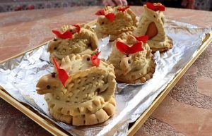 Iznájar hornea sus tradicionales “Pavitas de San Marcos” - Gastronomía y Moda