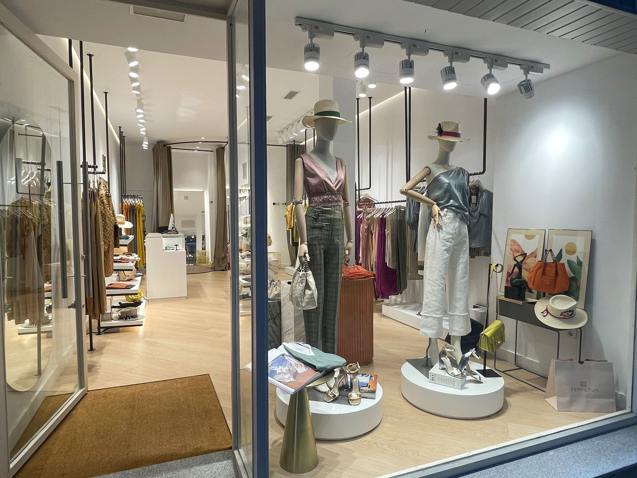 Perpetua, el nuevo espacio multimarca de referencia en pleno centro de Sevilla - Gastronomía y Moda