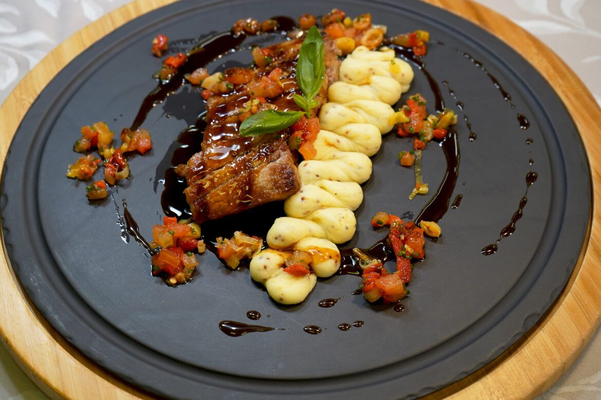 El restaurante del Hotel Las Arenas da un giro saludable con una nueva carta avalada por una nutricionista en Valencia - Gastronomía y Moda
