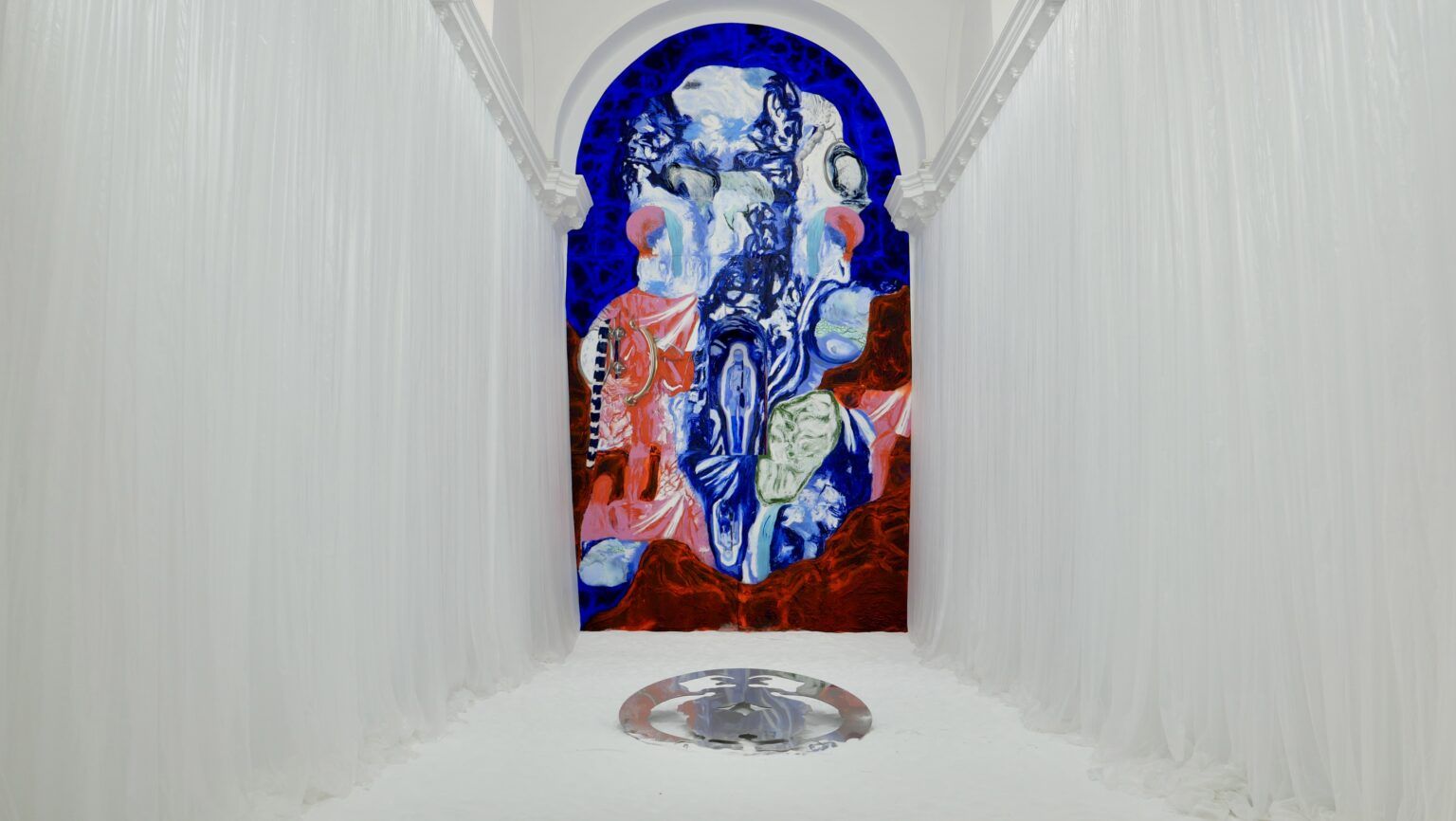 Donna Huanca: el cuerpo como atmósfera en el CAAC - Gastronomía y Moda