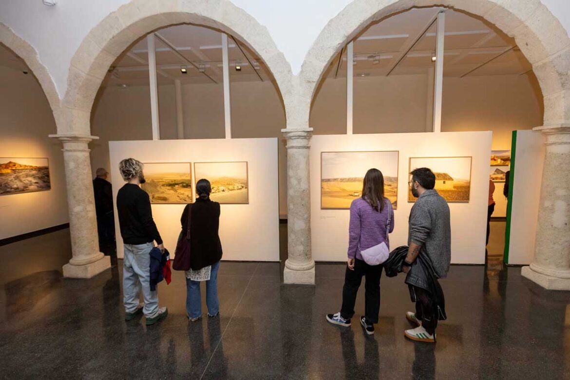 Andalucía fuera de foco: ocho miradas para repensar el paisaje Andalucía fuera de foco: ocho miradas para repensar el paisaje - Gastronomía y Moda