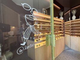 Lentes & Lattes: la tienda madrileña donde elegir gafas se convierte en una experiencia para llevar - Gastronomía y Moda