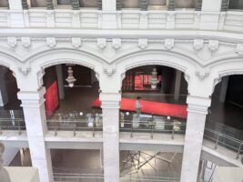 Javier Garcerá presenta en CentroCentro una instalación pictórica entre luz, espacio y percepción - Gastronomía y Moda