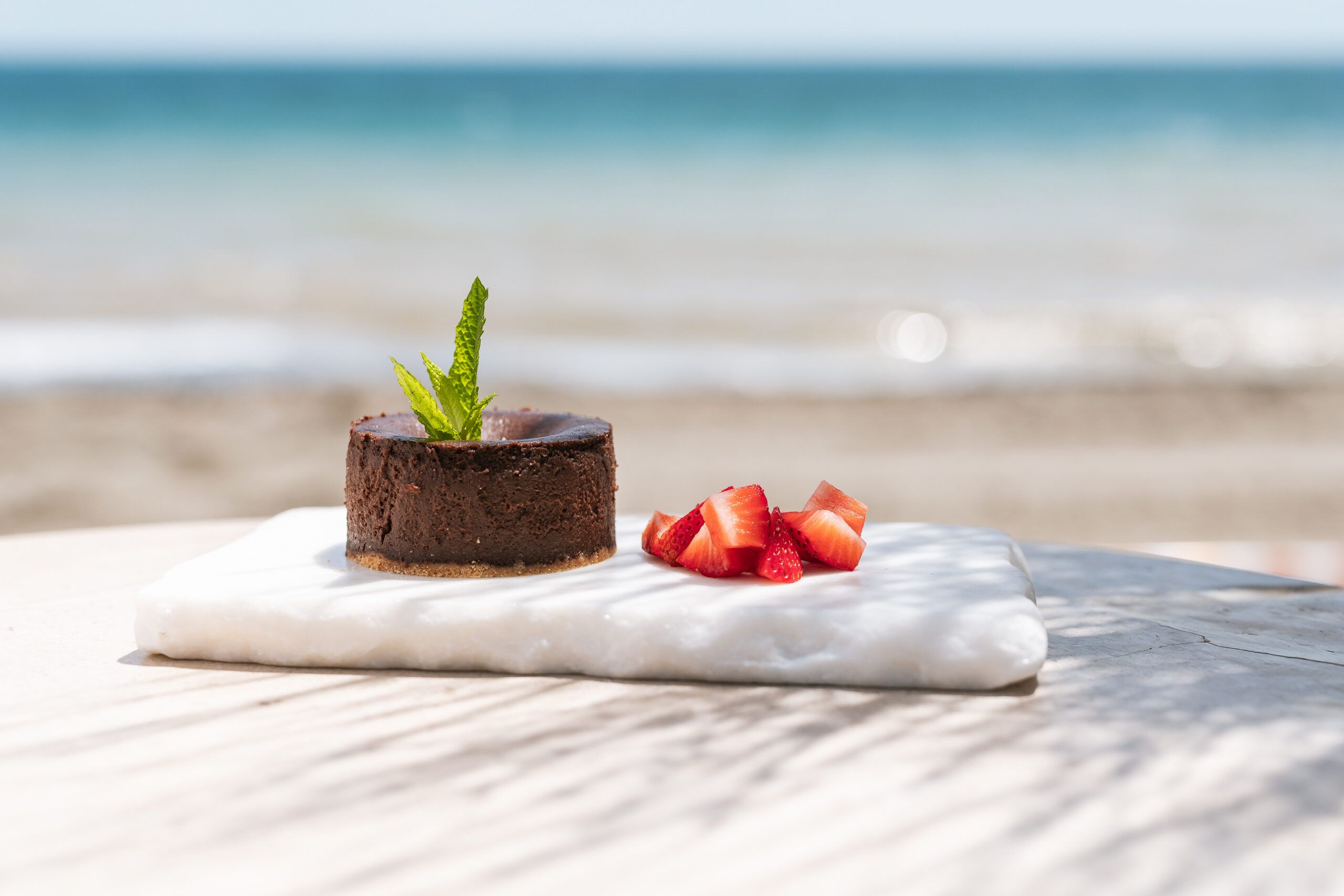 Barbillón Marbella estrena temporada y se consolida como uno de los grandes destinos gastronómicos frente al Mediterráneo - Gastronomía y Moda