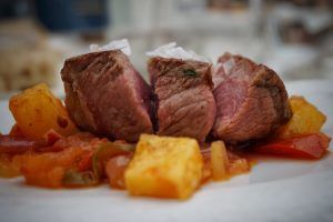 Lalola de Javi Abascal lanza el menú degustación 100% ibérico - Gastronomía y Moda