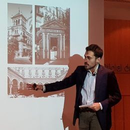 La portada de la Feria de 2020 recreará el edificio del Hotel Alfonso XIII