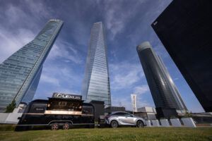 Lexus se implica en la alta gastronomía con un exclusivo Food Truck - Gastronomía y Moda
