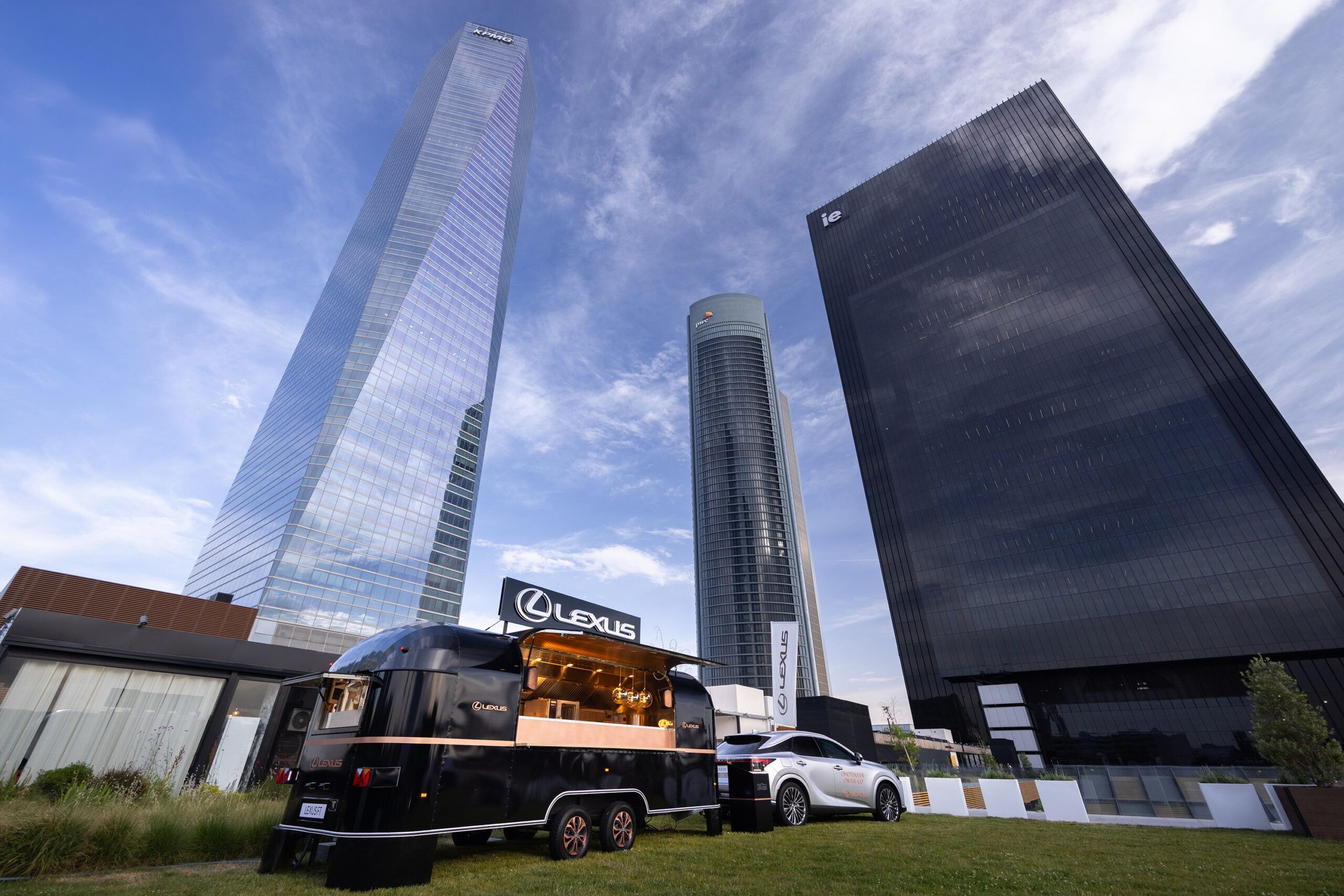 Lexus se implica en la alta gastronomía con un exclusivo Food Truck - Gastronomía y Moda