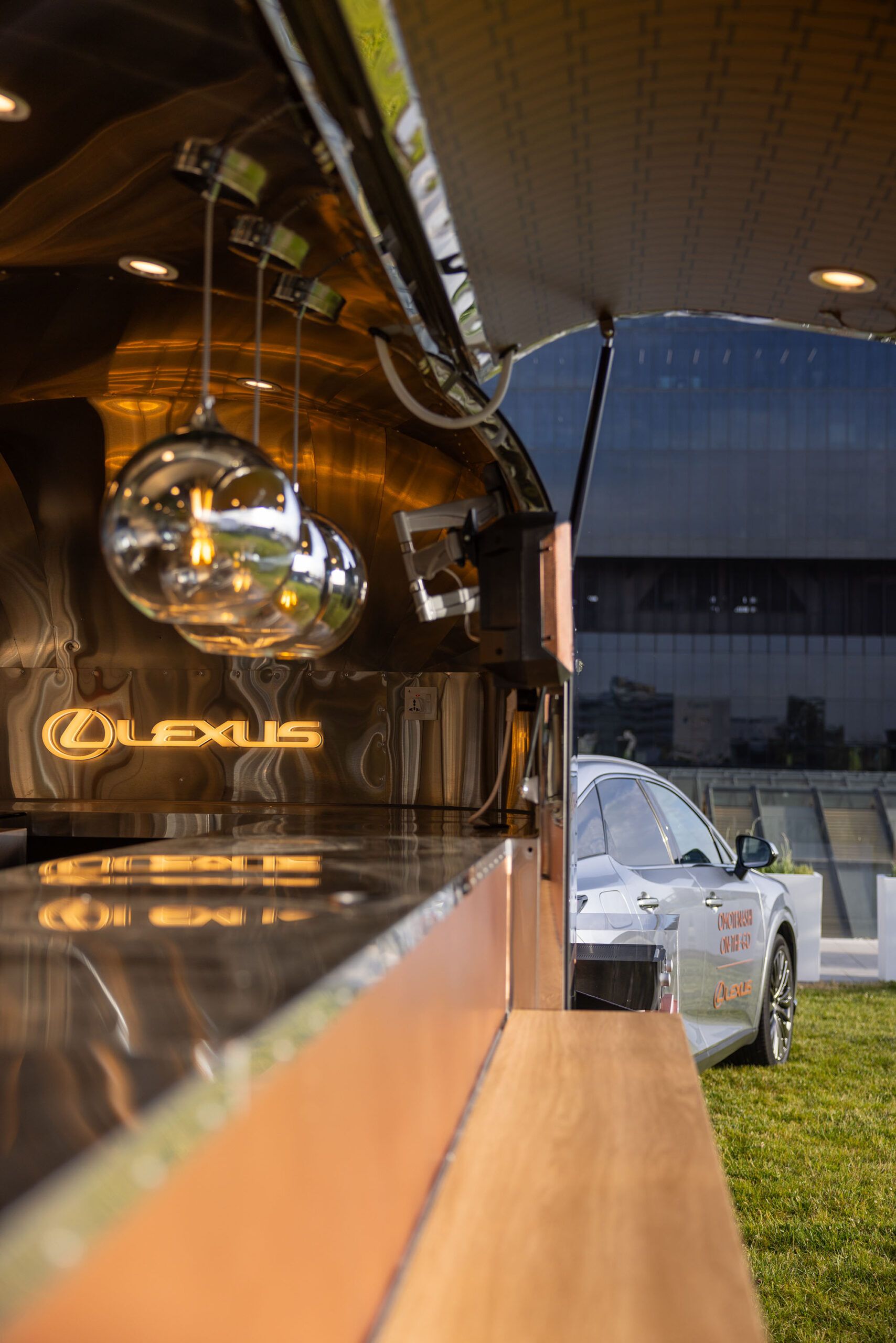 Lexus se implica en la alta gastronomía con un exclusivo Food Truck - Gastronomía y Moda