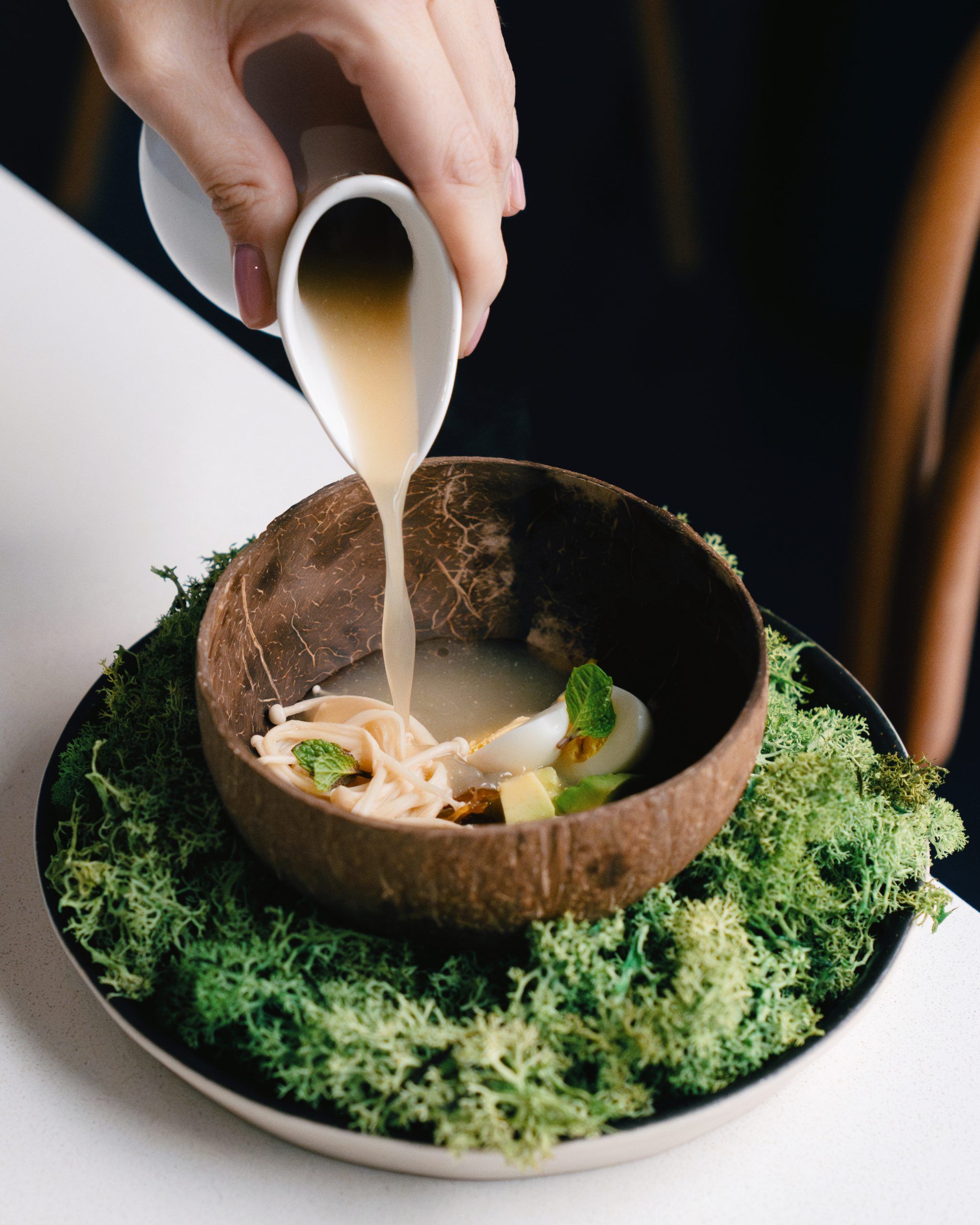 La armonía y el equilibro de Barra Baja se postulan como una de las propuestas gastronómicas más interesantes de Sevilla - Gastronomía y Moda