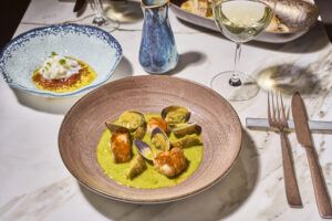 El plan más exclusivo para el Día de la Madre en Madrid está bajo una cúpula inmersiva - Gastronomía y Moda
