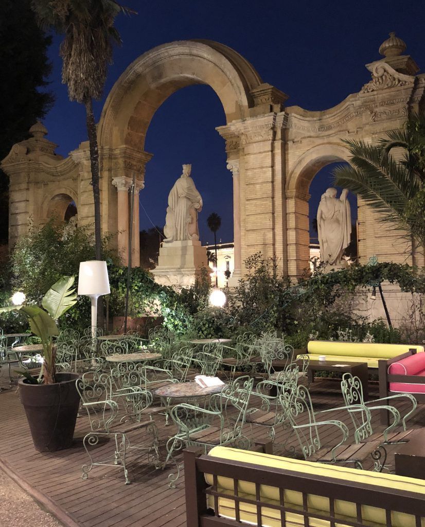 Grupo La Raza retoma la actividad con La Raza (parque de María Luisa) y La Raza Puerto Sevilla Grupo La Raza retoma la actividad con La Raza (parque de María Luisa) y La Raza Puerto Sevilla - Gastronomía y Moda