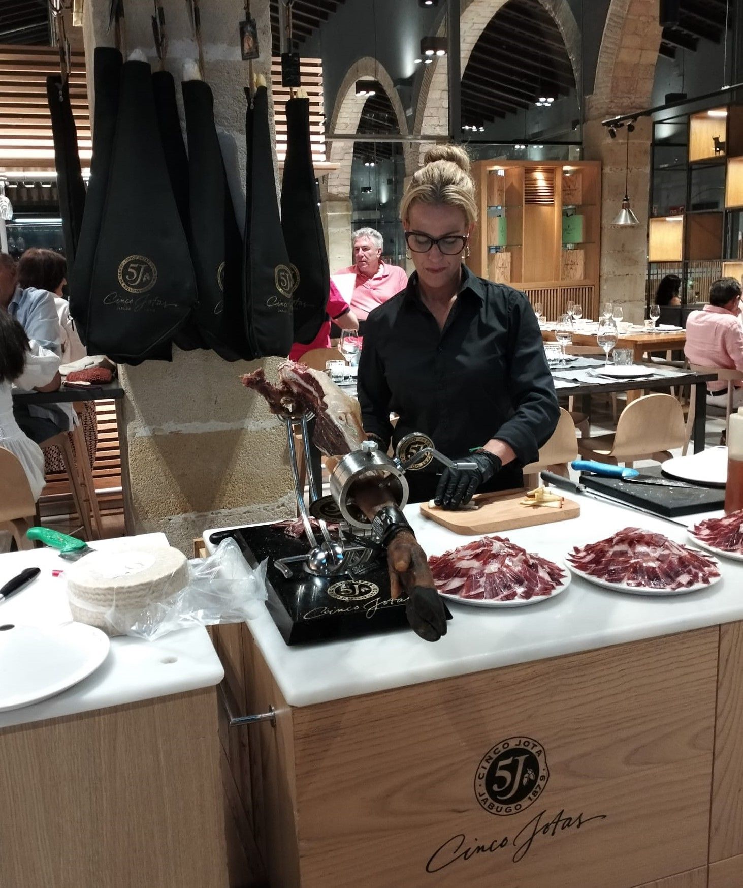 La Bodega Osborne: gastronomía, tradición y cultura - Gastronomía y Moda