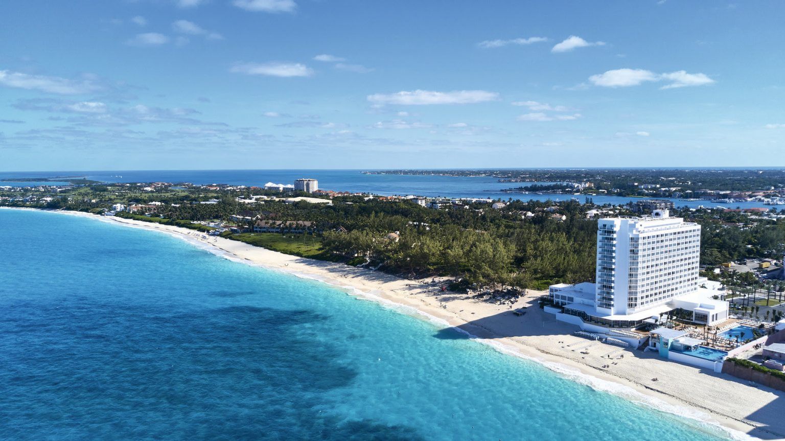 RIU sigue reactivándose en el Caribe: reabren tres hoteles en Jamaica y Bahamas - Gastronomía y Moda