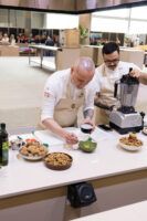 Rodrigo de la Calle revoluciona la cocina vegetal en Alimentaria con las Nueces de California - Gastronomía y Moda