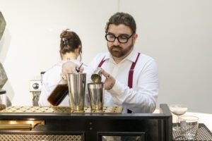 Ron Mills y OEOE Handbags, bolsos exlusivos pintados y diseñados con mucho arte - Gastronomía y Moda