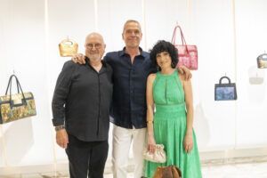 Ron Mills y OEOE Handbags, bolsos exlusivos pintados y diseñados con mucho arte - Gastronomía y Moda