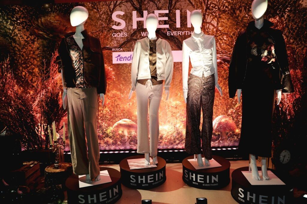 SHEIN reúne a más de 6.000 personas en Madrid con su experiencia inmersiva “A través del espejo” SHEIN reúne a más de 6.000 personas en Madrid con su experiencia inmersiva “A través del espejo” - Gastronomía y Moda