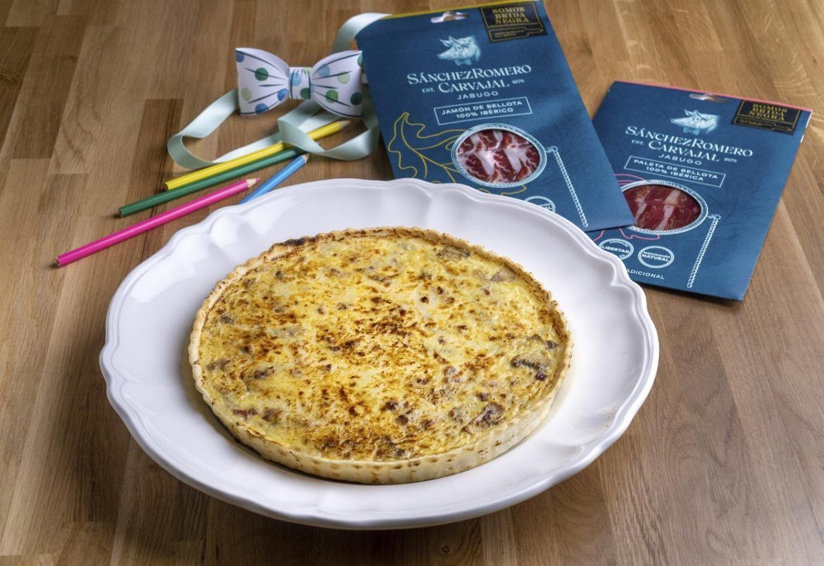 Sánchez Romero Carvajal pone la pajarita al Día del Padre con una edición especial para disfrutar del sabor original de Jabugo en familia - Gastronomía y Moda