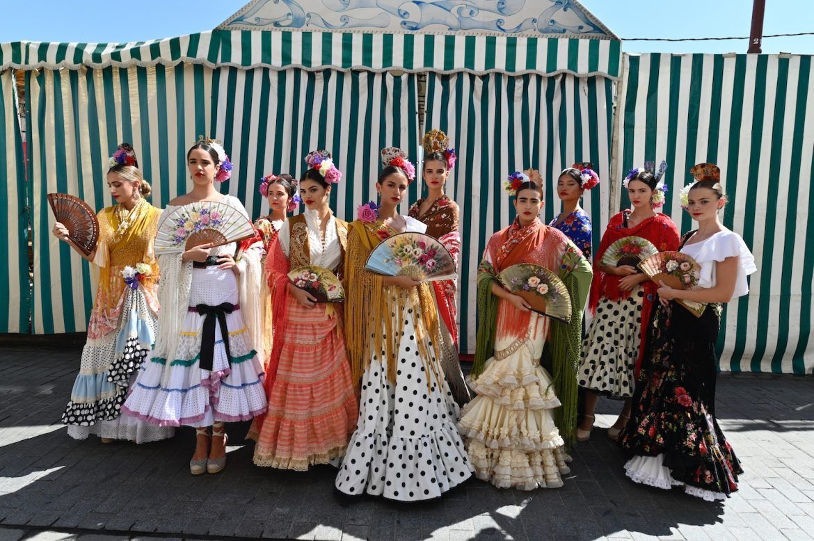 La “Santanita” marca la moda en la Velá de Santa Ana en Triana - Gastronomía y Moda