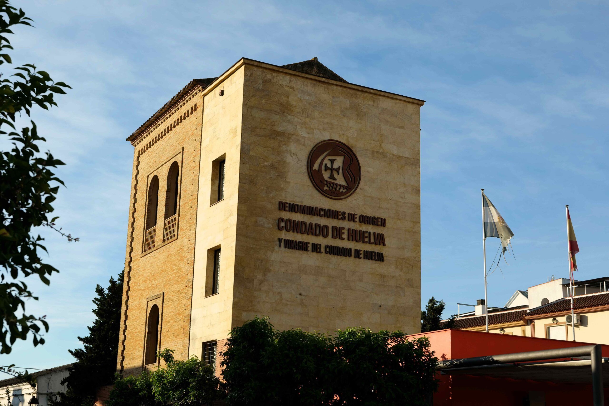 Los vinos del Condado de Huelva consolidan su reconocimiento en la Guía Peñín 2025 tras cinco años de crecimiento - Gastronomía y Moda
