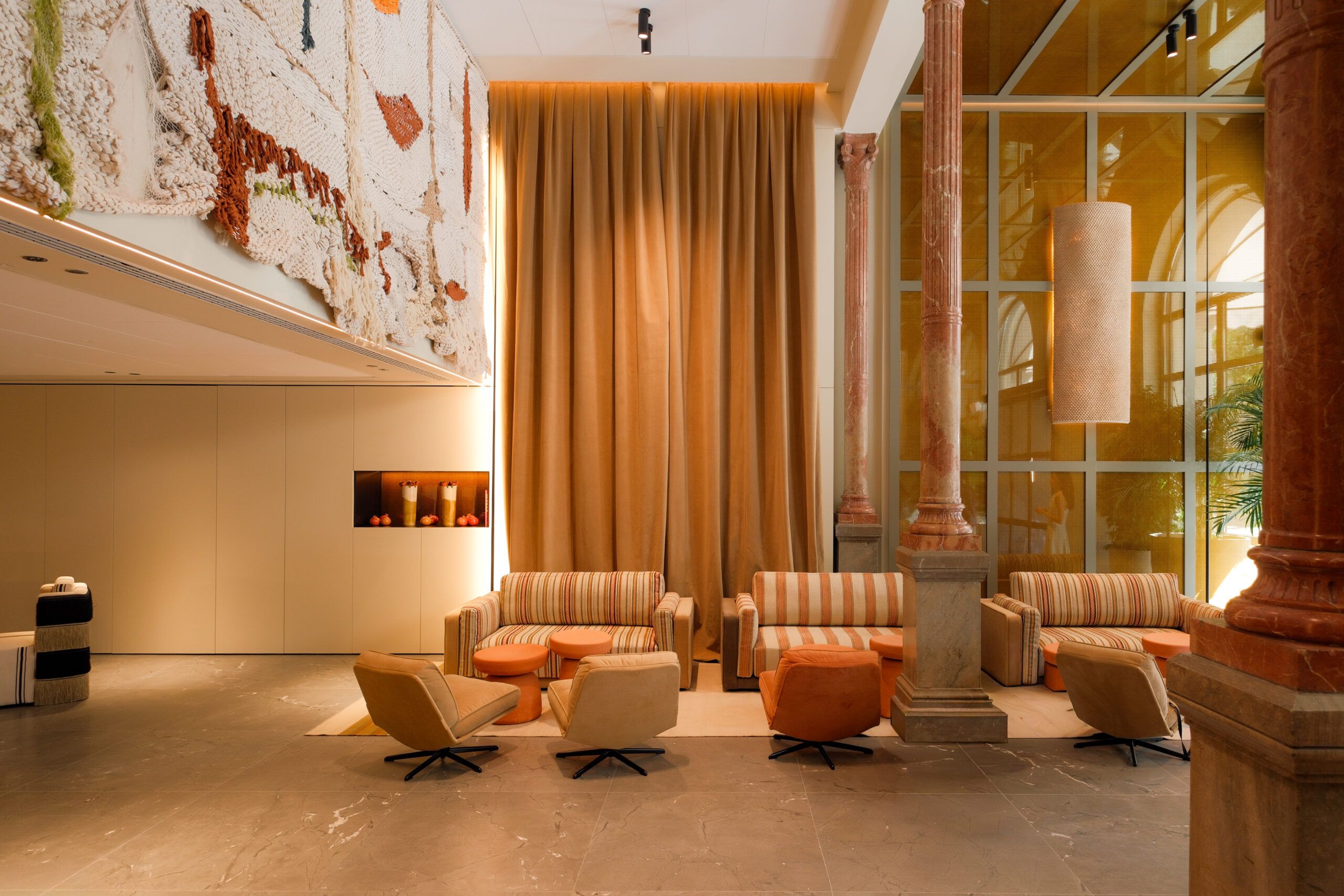 Abre Serras Sevilla, el nuevo hotel boutique 5 estrellas Gran Lujo frente a la Catedral y la Giralda - Gastronomía y Moda