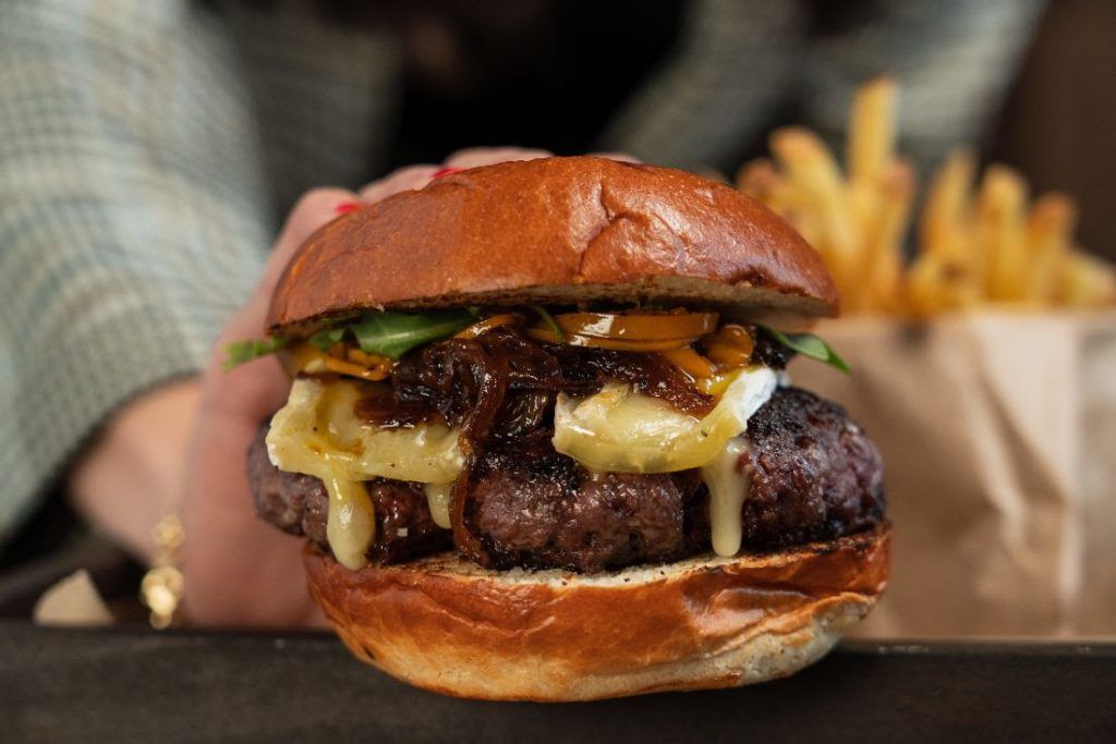 Sorprende a papá con la mejor burger de Brooklyn y Miami - Gastronomía y Moda