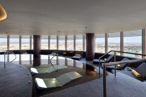 “Ven a cenar y te invitamos a dormir”: Un nuevo guiño del Eurostars Torre Sevilla 5* a los sevillanos - Gastronomía y Moda