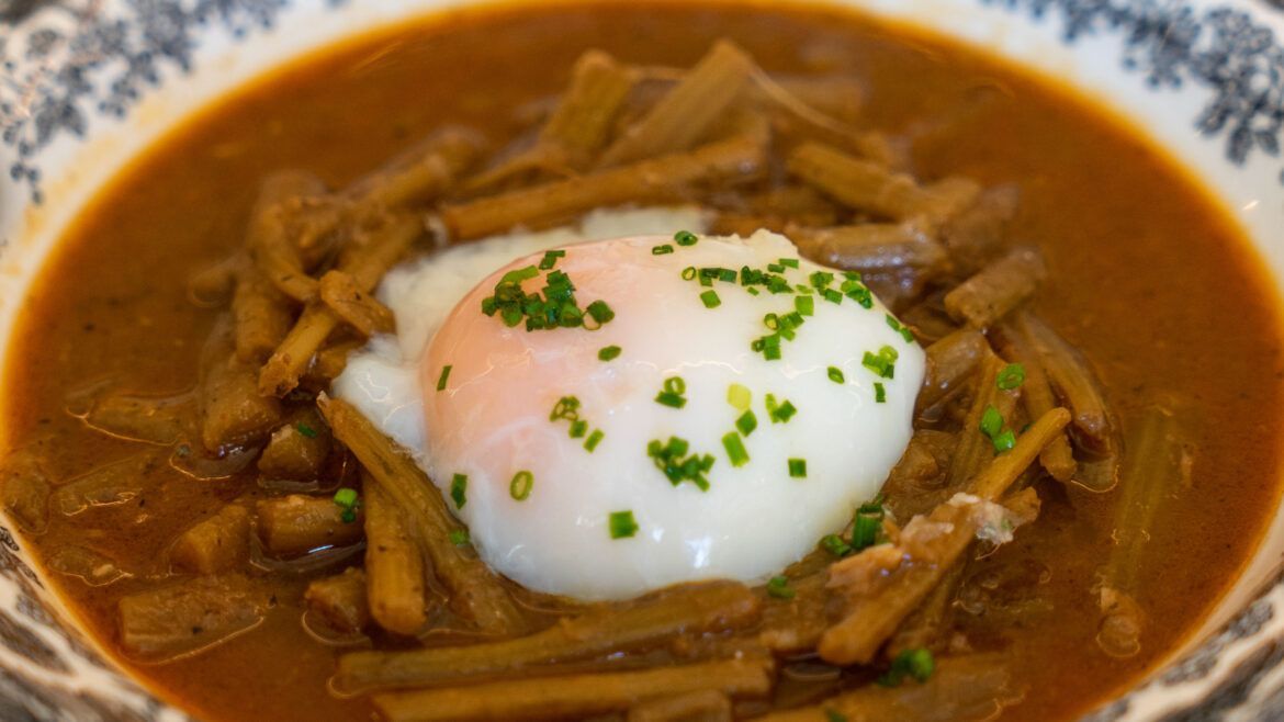 Las Jornadas de la Cuchara devuelven el protagonismo a los guisos tradicionales en el Grupo Manolo Mayo - Gastronomía y Moda