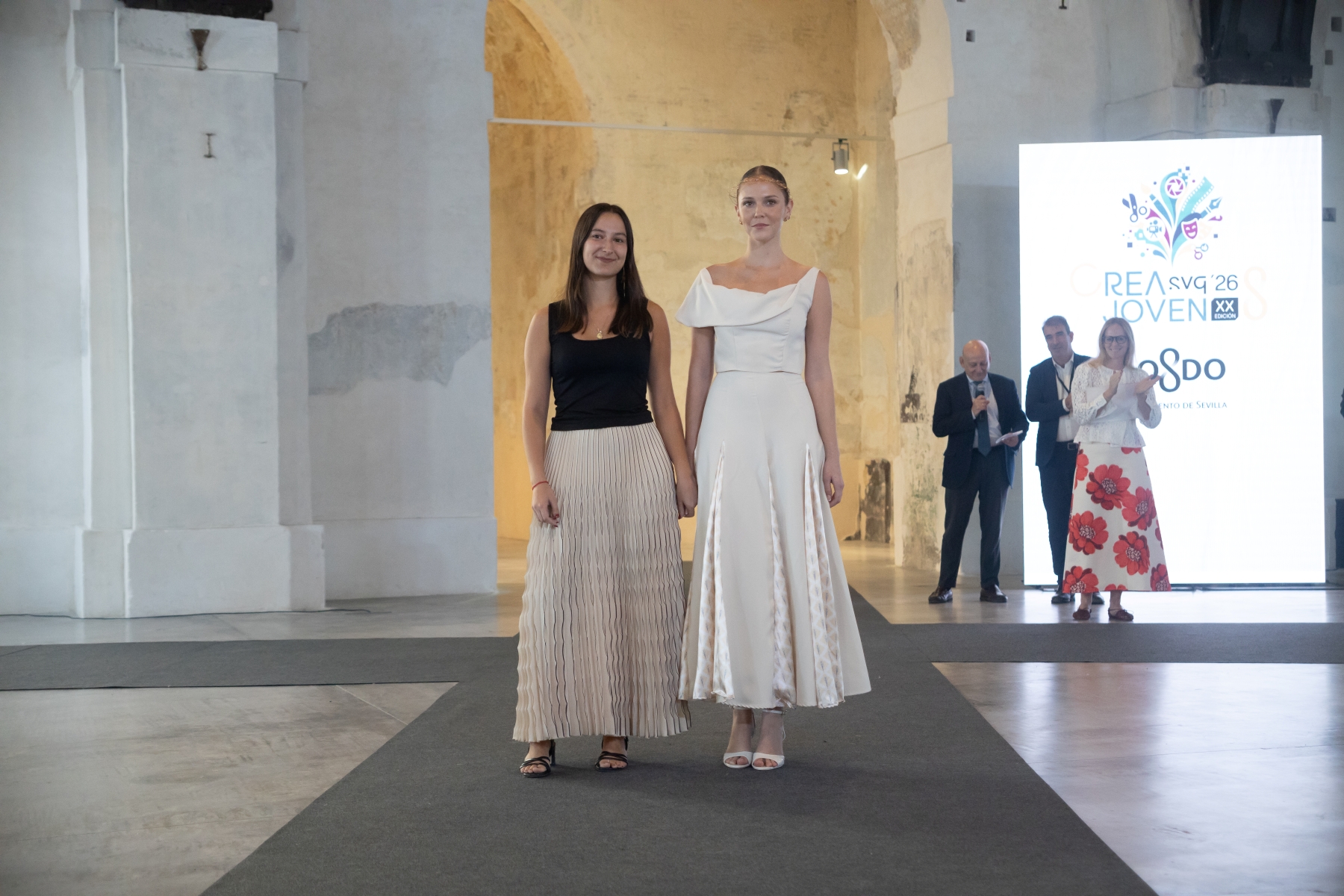 Alegría Albarrán gana el Crea SVQ Joven 2026 y triunfa en la pasarela de SIMA 41 en Sevilla - Gastronomía y Moda