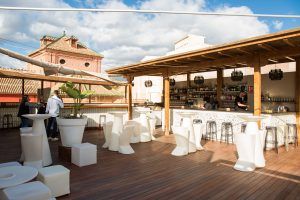 Novedad en Málaga. La Terraza San Telmo (antigua Terraza Oasis), con 14 nuevos apartamentos bajo la gestión de Grupo Premium - Gastronomía y Moda