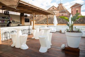 Novedad en Málaga. La Terraza San Telmo (antigua Terraza Oasis), con 14 nuevos apartamentos bajo la gestión de Grupo Premium - Gastronomía y Moda
