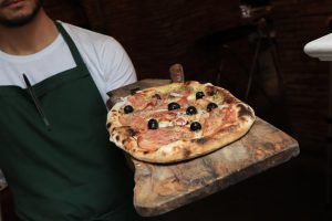 Ovejas Negras Company lanza el servicio de comida a domicilio - Torres y García - Gastronomía y Moda