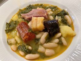 Veintiún establecimientos de Asturias competirán por ser “El Pote Perfecto” - Gastronomía y Moda