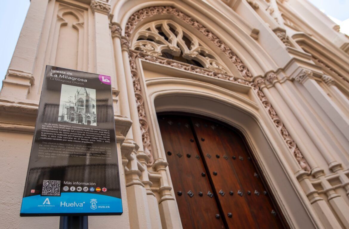El Ayuntamiento de Huelva renueva la señalización turística de la ciudad reforzando la promoción del patrimonio El Ayuntamiento de Huelva renueva la señalización turística de la ciudad reforzando la promoción del patrimonio - Gastronomía y Moda