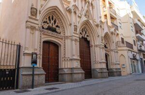 El Ayuntamiento de Huelva renueva la señalización turística de la ciudad reforzando la promoción del patrimonio - Gastronomía y Moda