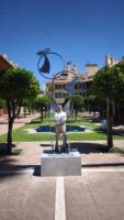 Puerto Sotogrande convierte el arte contemporáneo en parte de su paisaje con las esculturas de José Luis Biedma - Gastronomía y Moda