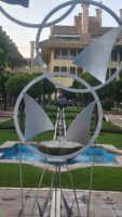 Puerto Sotogrande convierte el arte contemporáneo en parte de su paisaje con las esculturas de José Luis Biedma - Gastronomía y Moda