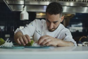 Ya puedes disfrutar de la alta cocina creativa de Álvaro Rivera en Yoko Experience Sancti Petri - Gastronomía y Moda