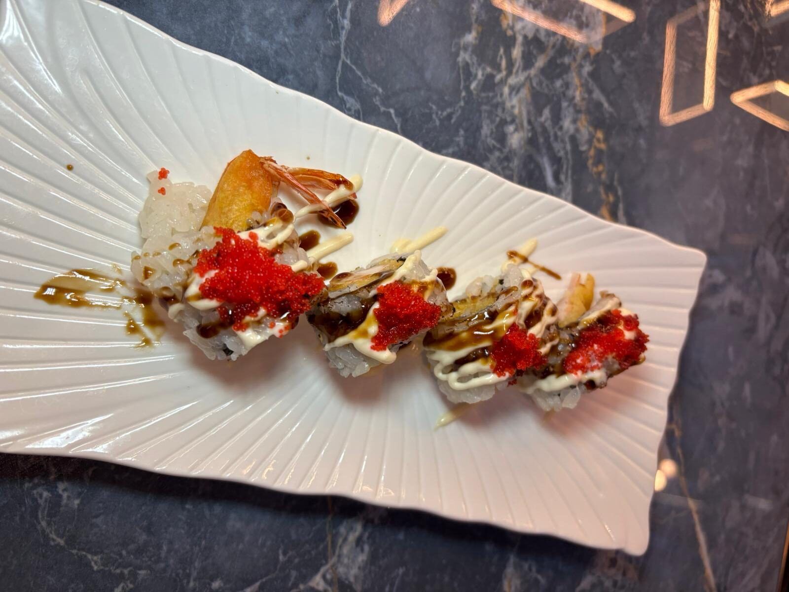 La influencer Ana Isabel Pareja señala el buffet japonés que está arrasando en Sevilla - Gastronomía y Moda