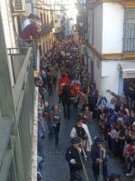 Carlos V e Isabel de Portugal reviven su entrada en Sevilla 500 años después con un desfile sin precedentes - Gastronomía y Moda