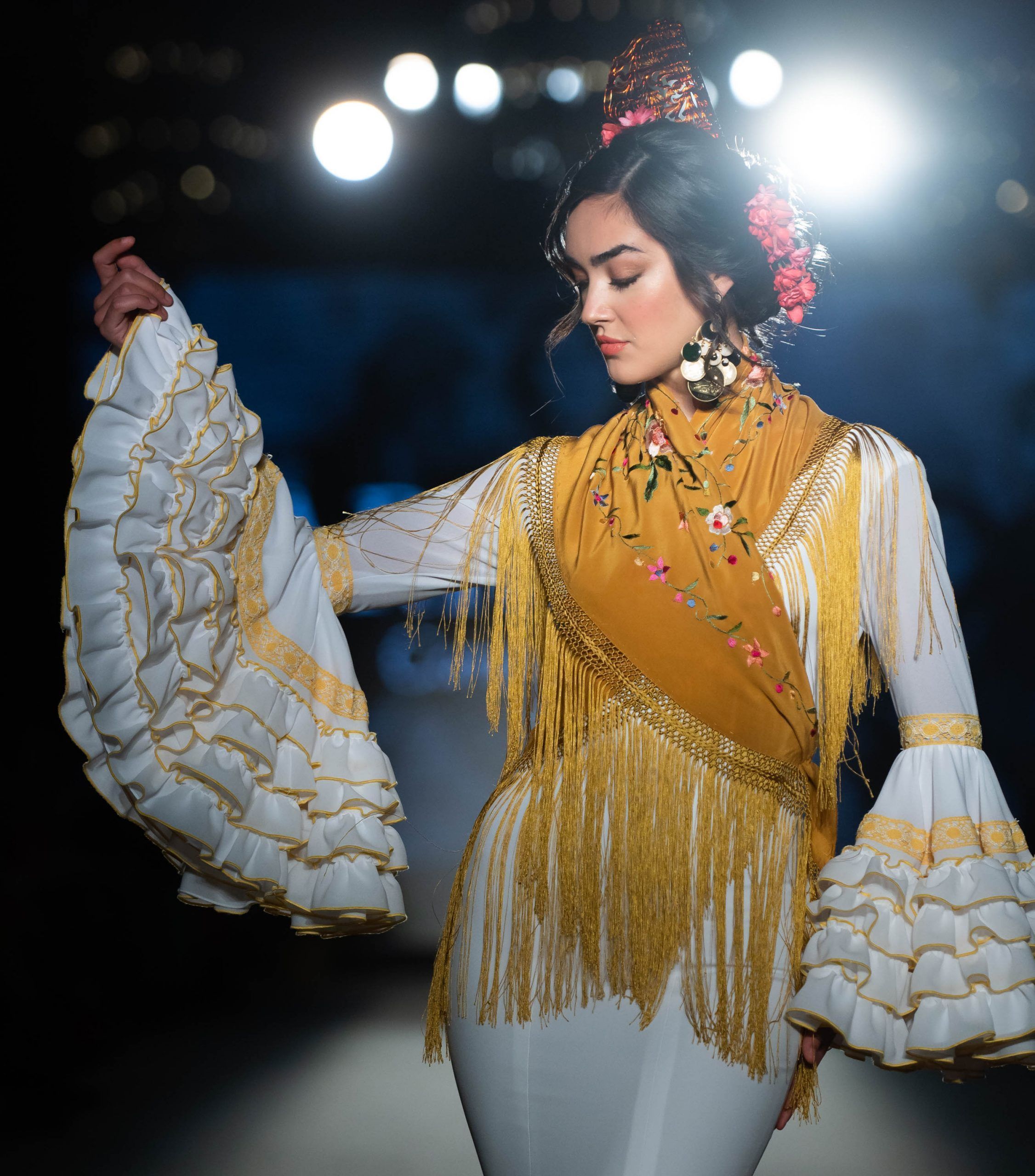 Tradición y vanguardia en la segunda jornada de We Love Flamenco. Carmen Acedo ha presentado su colección 'Arrabal'. Foto: Aníbal González© - Gastronomía y Moda
