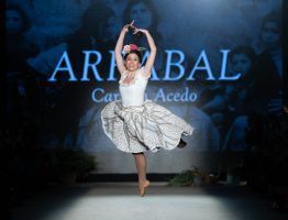 Tradición y vanguardia en la segunda jornada de We Love Flamenco. Carmen Acedo ha presentado su colección 'Arrabal'. Foto: Aníbal González© - Gastronomía y Moda