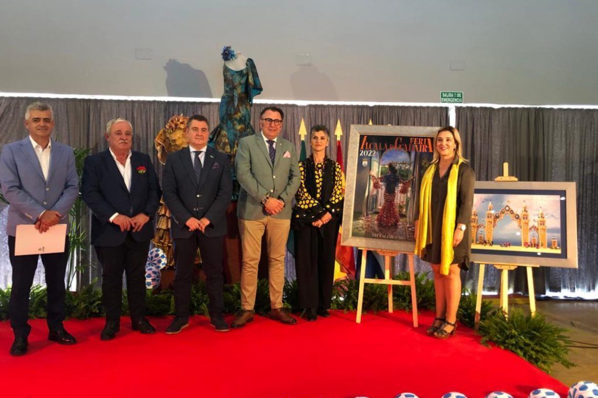 Nuria Barrera anuncia la Feria de Alcalá de Guadaira con una flamenca muy tradicional asomada a un balcón andaluz Nuria Barrera anuncia la Feria de Alcalá de Guadaira con una flamenca muy tradicional asomada a un balcón andaluz - Gastronomía y Moda