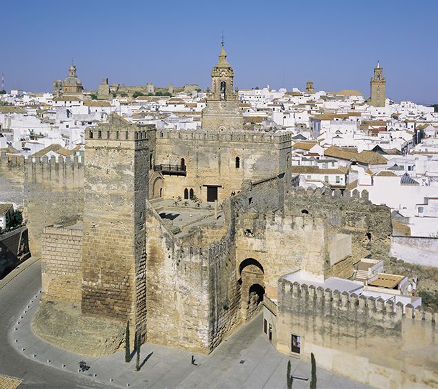 El número de turistas crece un 18% en Carmona durante 2023 - Gastronomía y Moda