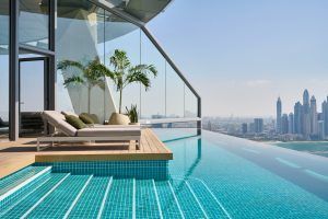 Inaugurada la piscina infinita más alta del mundo - Gastronomía y Moda