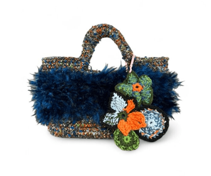 The Labbo deslumbra este otoño-invierno con Polar Bloom, una colección artesanal inspirada en la belleza polar The Labbo presenta sus nuevas propuestas de otoño-invierno trasladándonos a los detalles del arte polar - Gastronomía y Moda