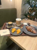 Los famosos 'manolitos' de Manolo Bakes triunfan en Murcia - Gastronomía y Moda